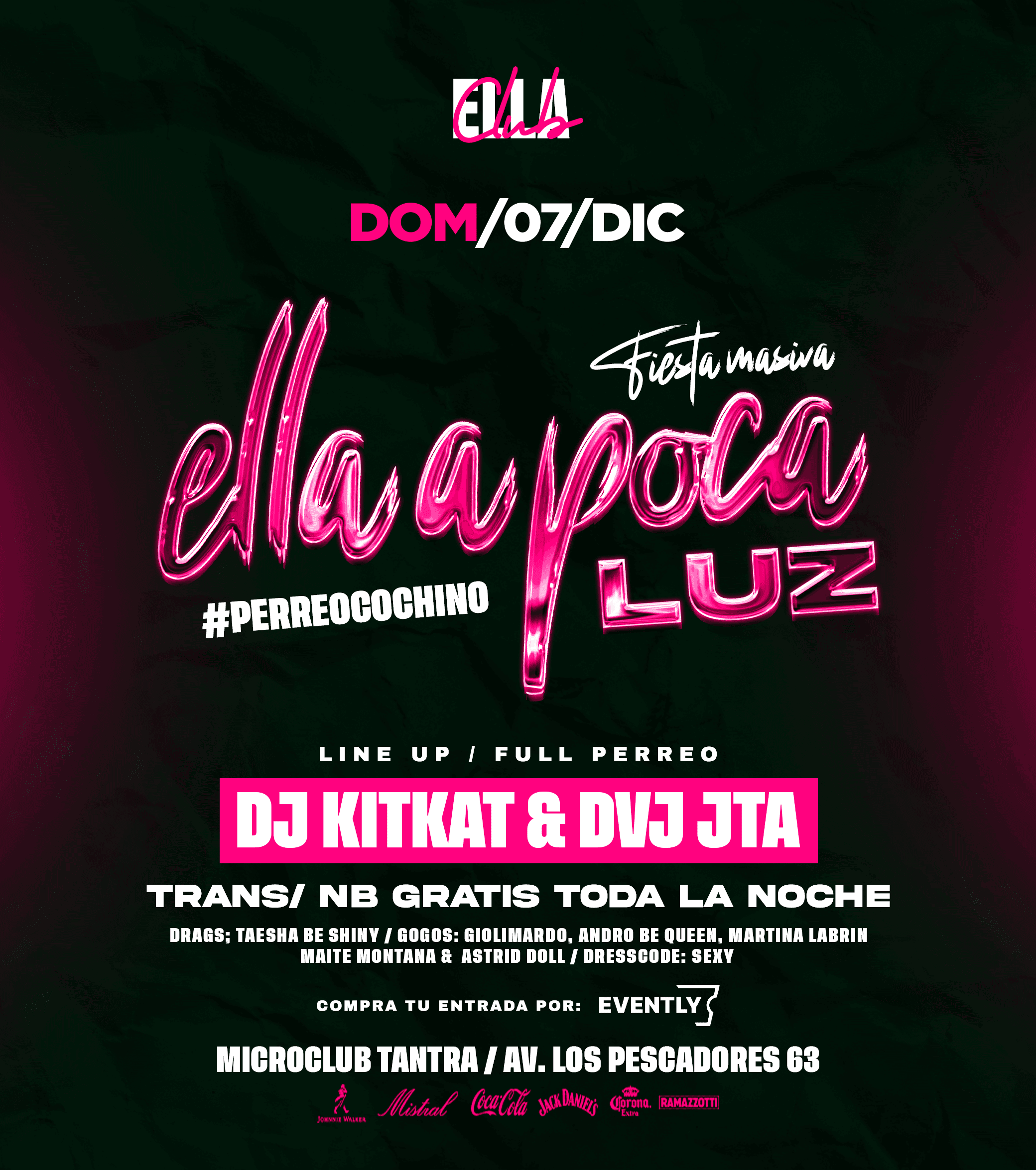 ELLA A POCA LUZ / COQUIMBO  image}